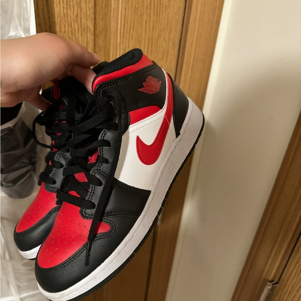 Air Jordan 1 mid